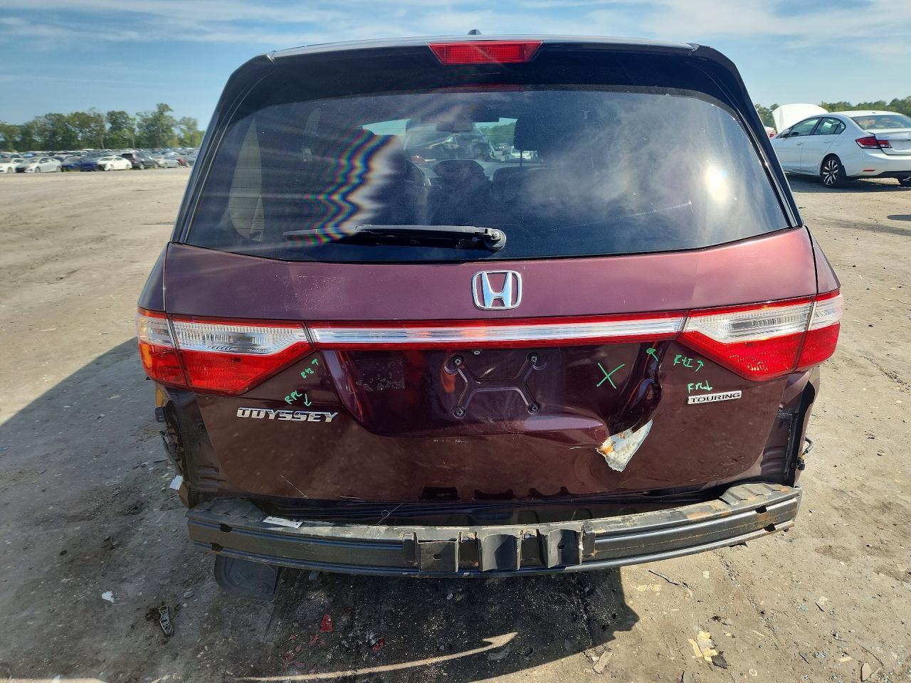 2013 HONDA ODYSSEY TOURING — Фото 6 из 12