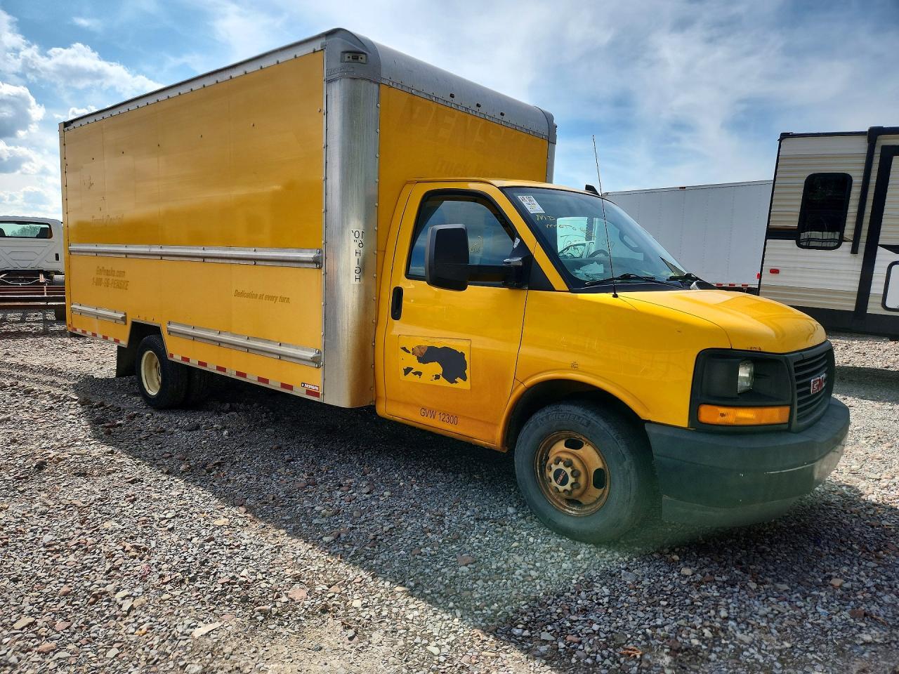 2017 GMC SAVANA BOX TRUCK — Фото 4 из 13