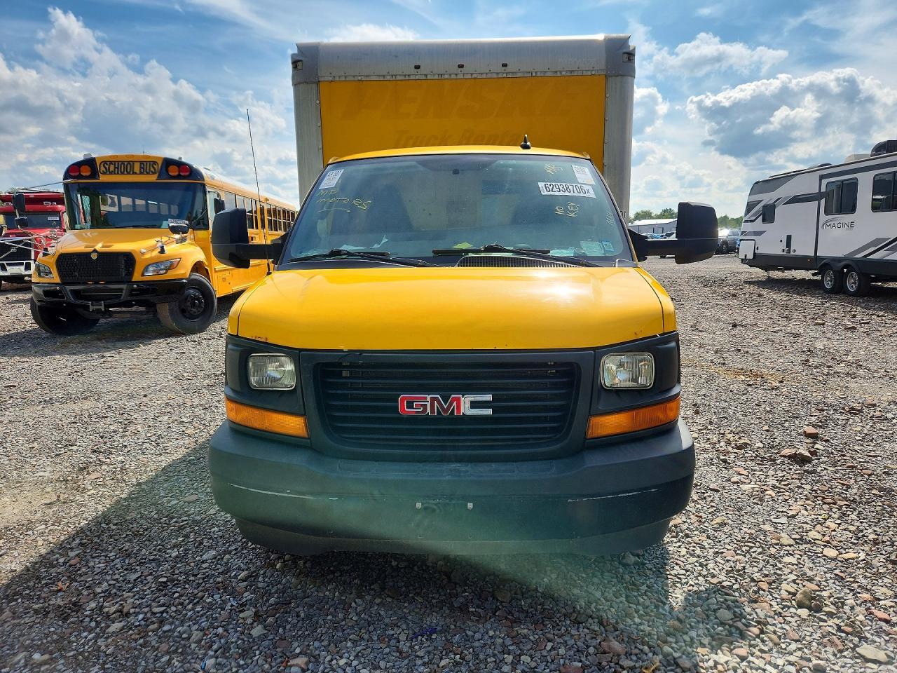 2017 GMC SAVANA BOX TRUCK — Фото 5 из 13
