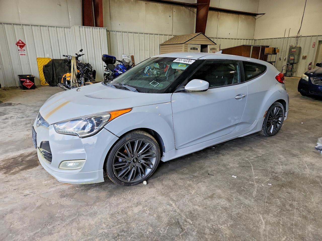 2013 HYUNDAI VELOSTER KMHTC6AD8DU153213
