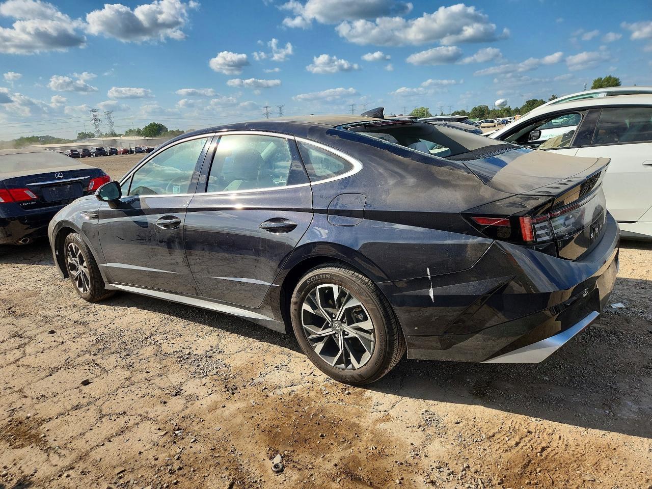 2025 HYUNDAI SONATA SEL — Фото 2 из 13