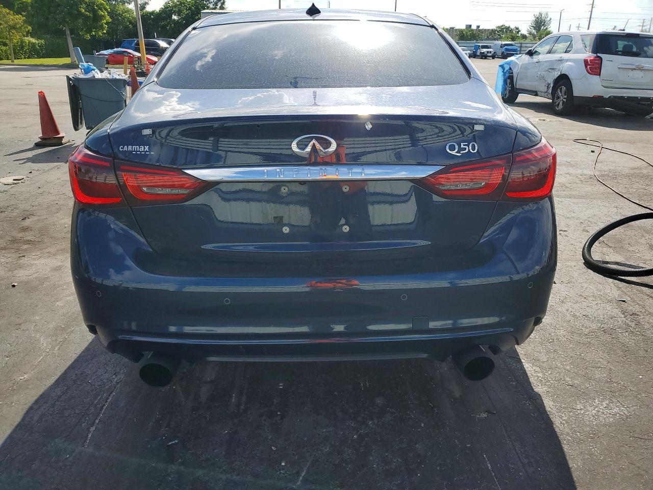 2021 INFINITI Q50 LUXE — Фото 6 из 12