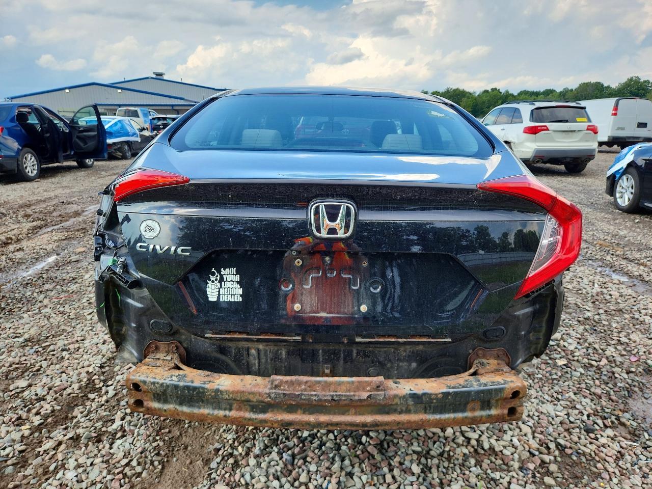 2016 HONDA CIVIC LX — Фото 6 из 12