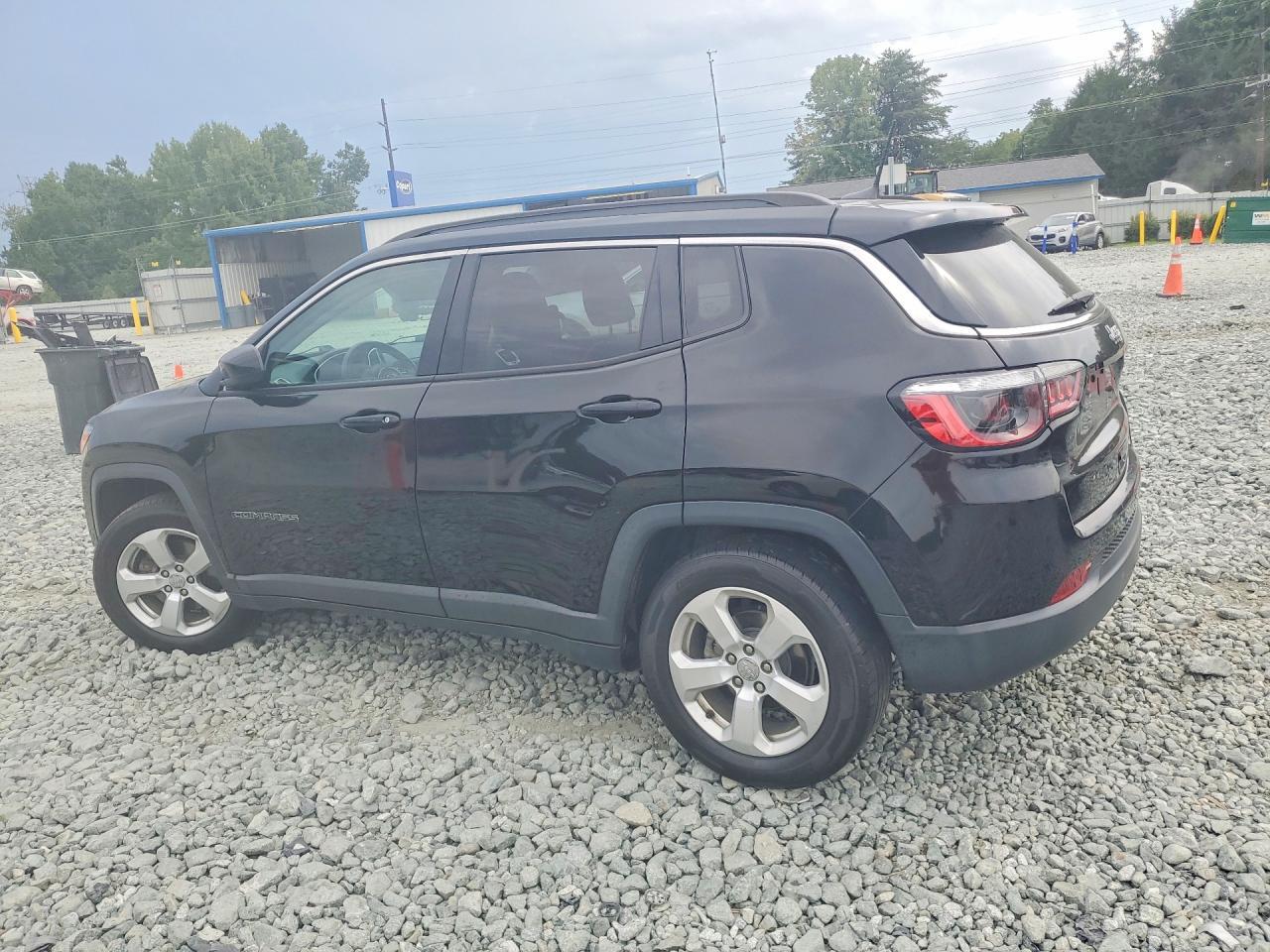 2021 JEEP COMPASS LATITUDE — Фото 2 из 13