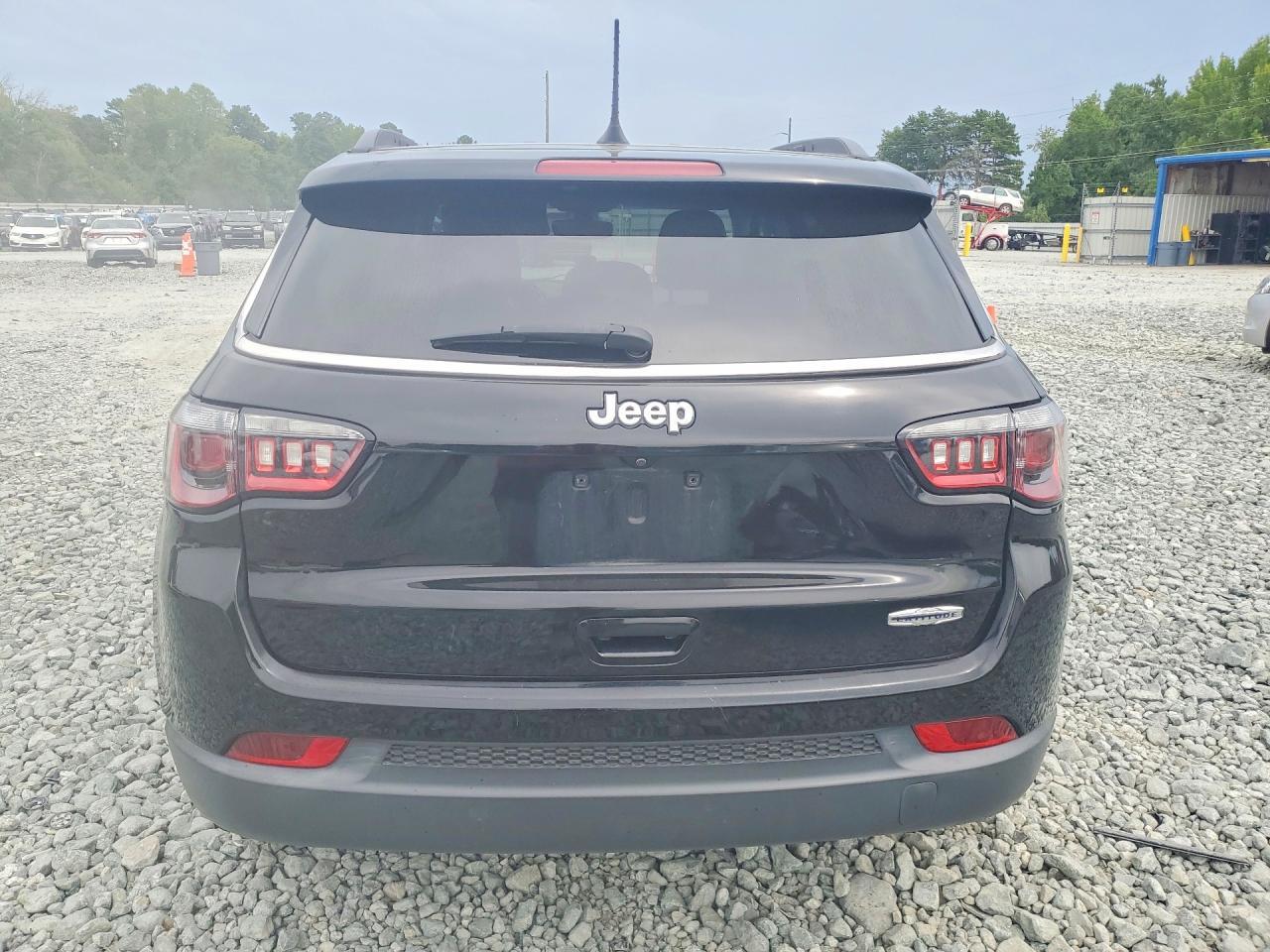 2021 JEEP COMPASS LATITUDE — Фото 6 из 13