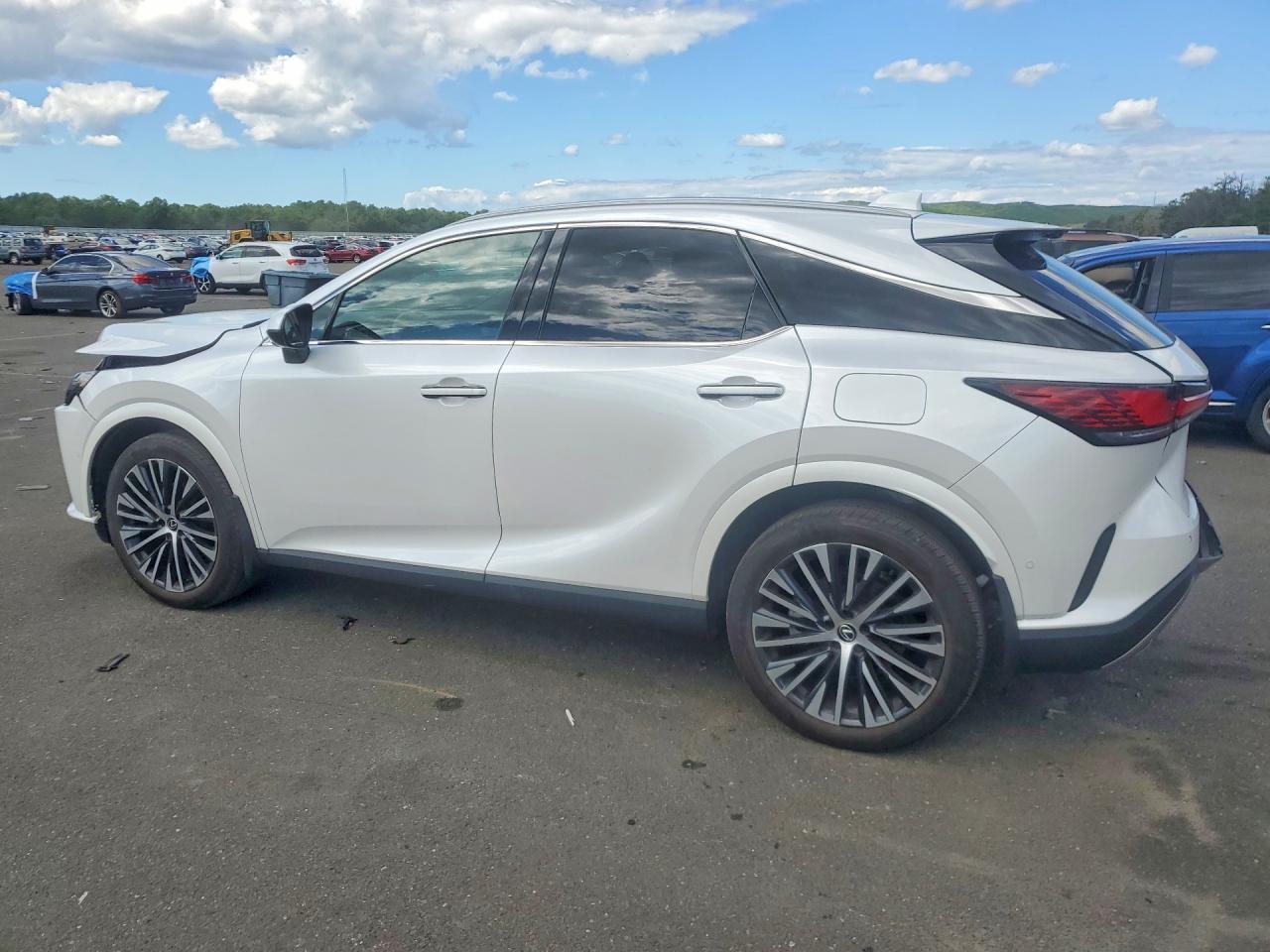 2024 LEXUS RX 350 PREMIUM+ — Фото 2 из 13