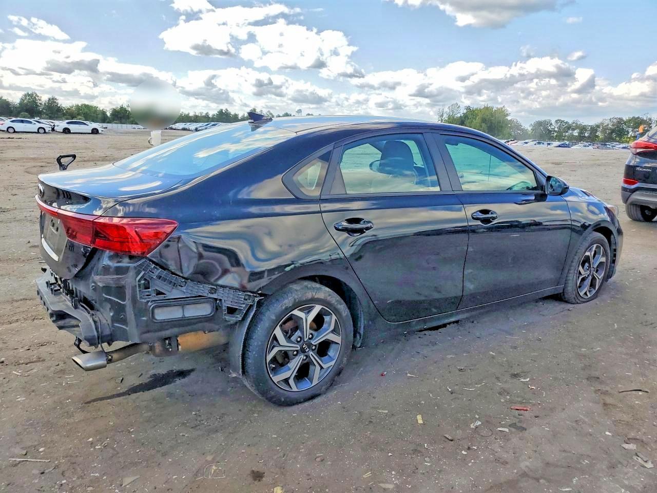 2021 KIA FORTE LXS — Фото 3 из 12