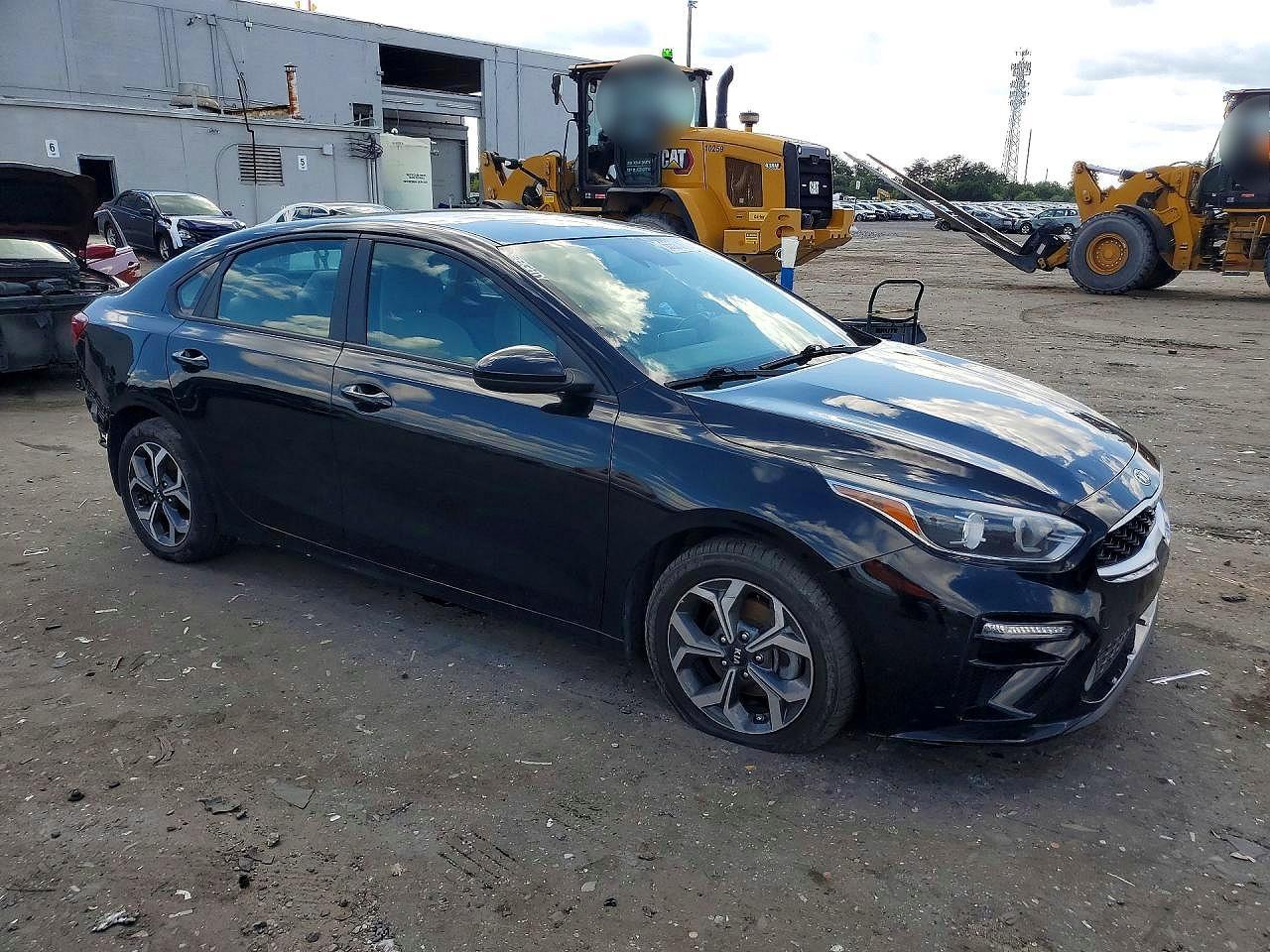 2021 KIA FORTE LXS — Фото 4 из 12