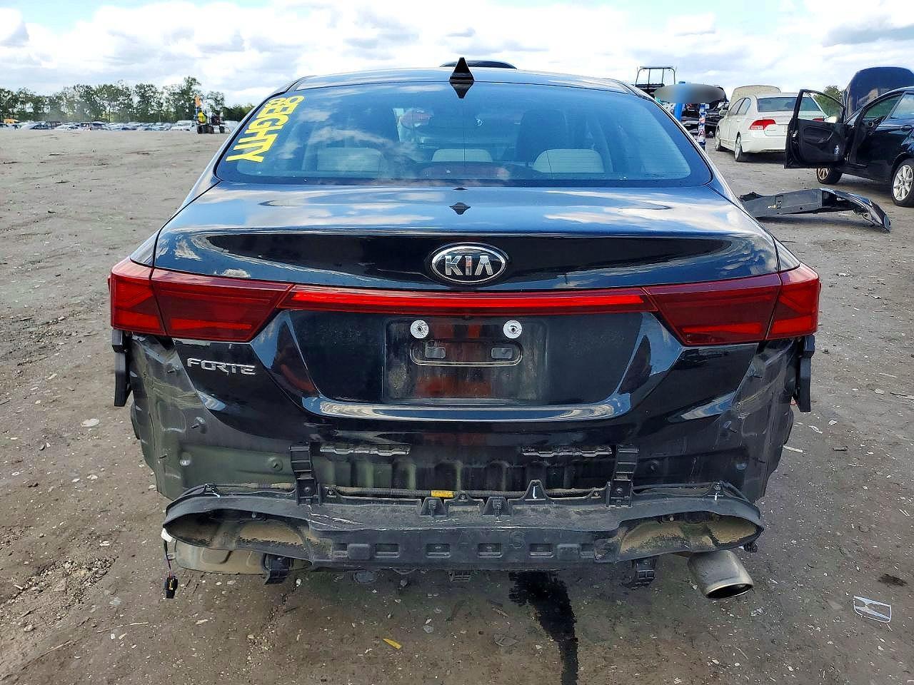 2021 KIA FORTE LXS — Фото 6 из 12