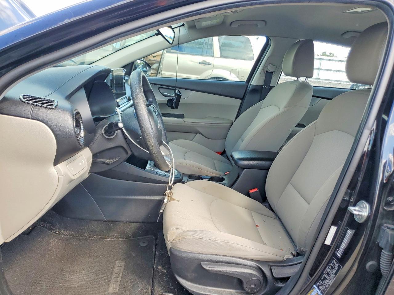 2021 KIA FORTE LXS — Фото 7 из 12