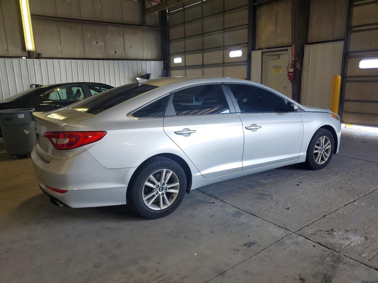 5NPE24AF5FH120320 2015 HYUNDAI SONATA photo no. 3