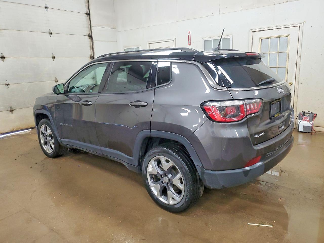 2020 JEEP COMPASS LIMITED — Фото 2 из 13