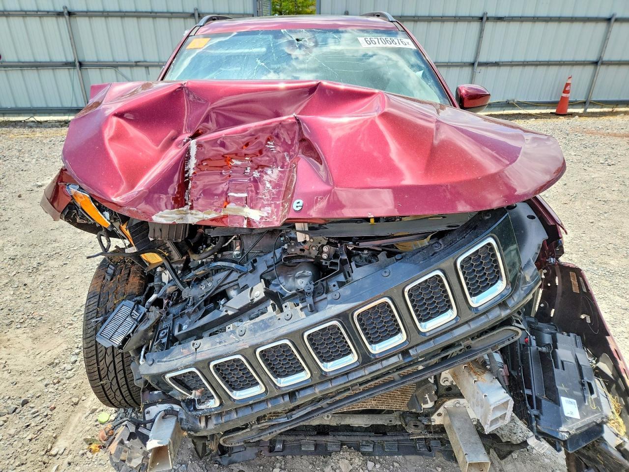 2020 JEEP COMPASS LATITUDE — Фото 12 из 13