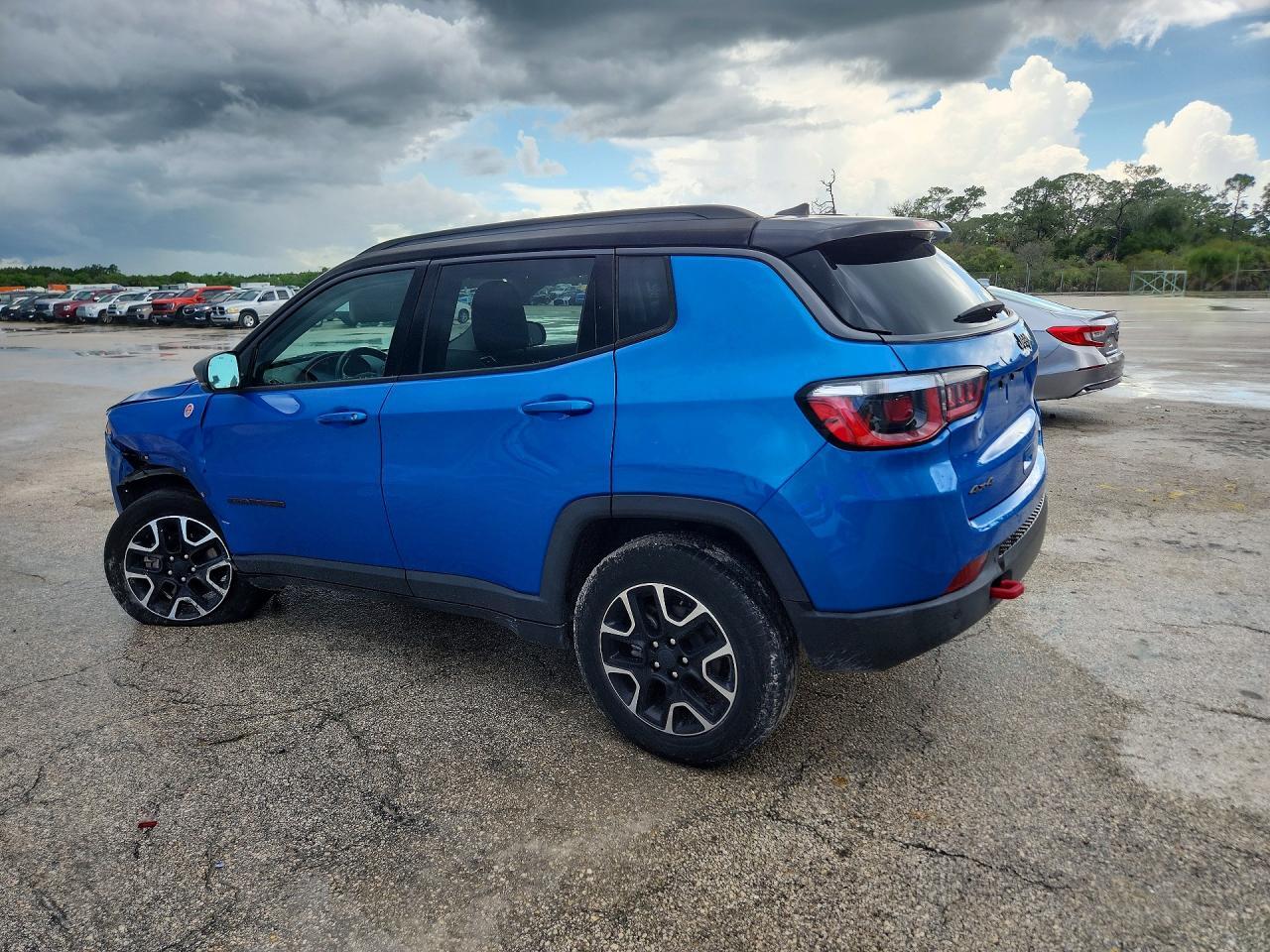 2020 JEEP COMPASS TRAILHAWK — Фото 2 из 13