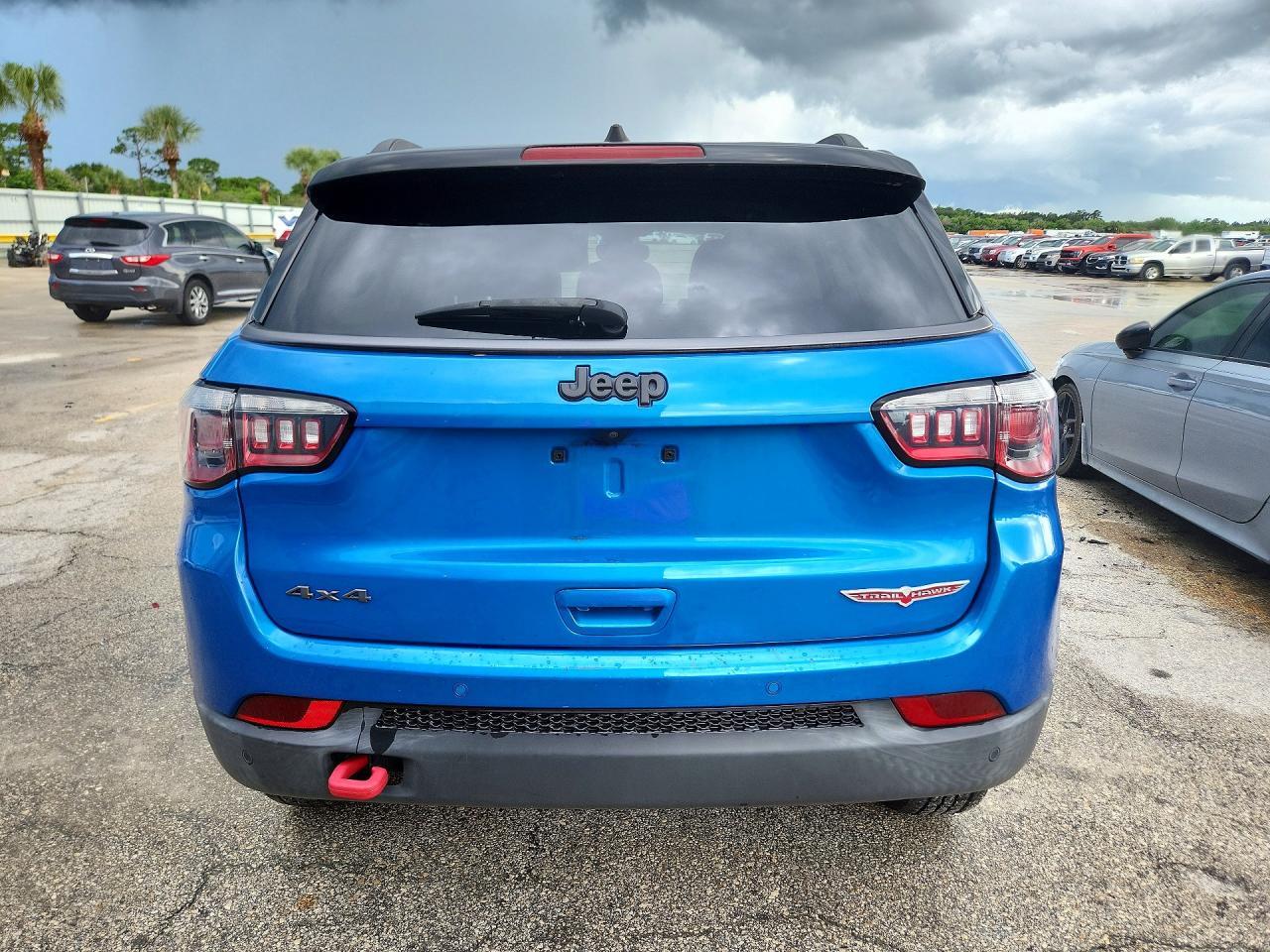 2020 JEEP COMPASS TRAILHAWK — Фото 6 из 13