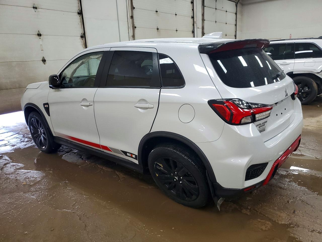 2024 MITSUBISHI OUTLANDER SPORT S/SE — Фото 2 из 13