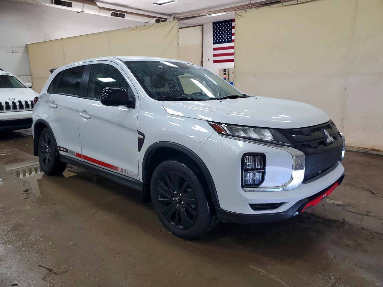 2024 MITSUBISHI OUTLANDER SPORT S/SE — Фото 4 из 13