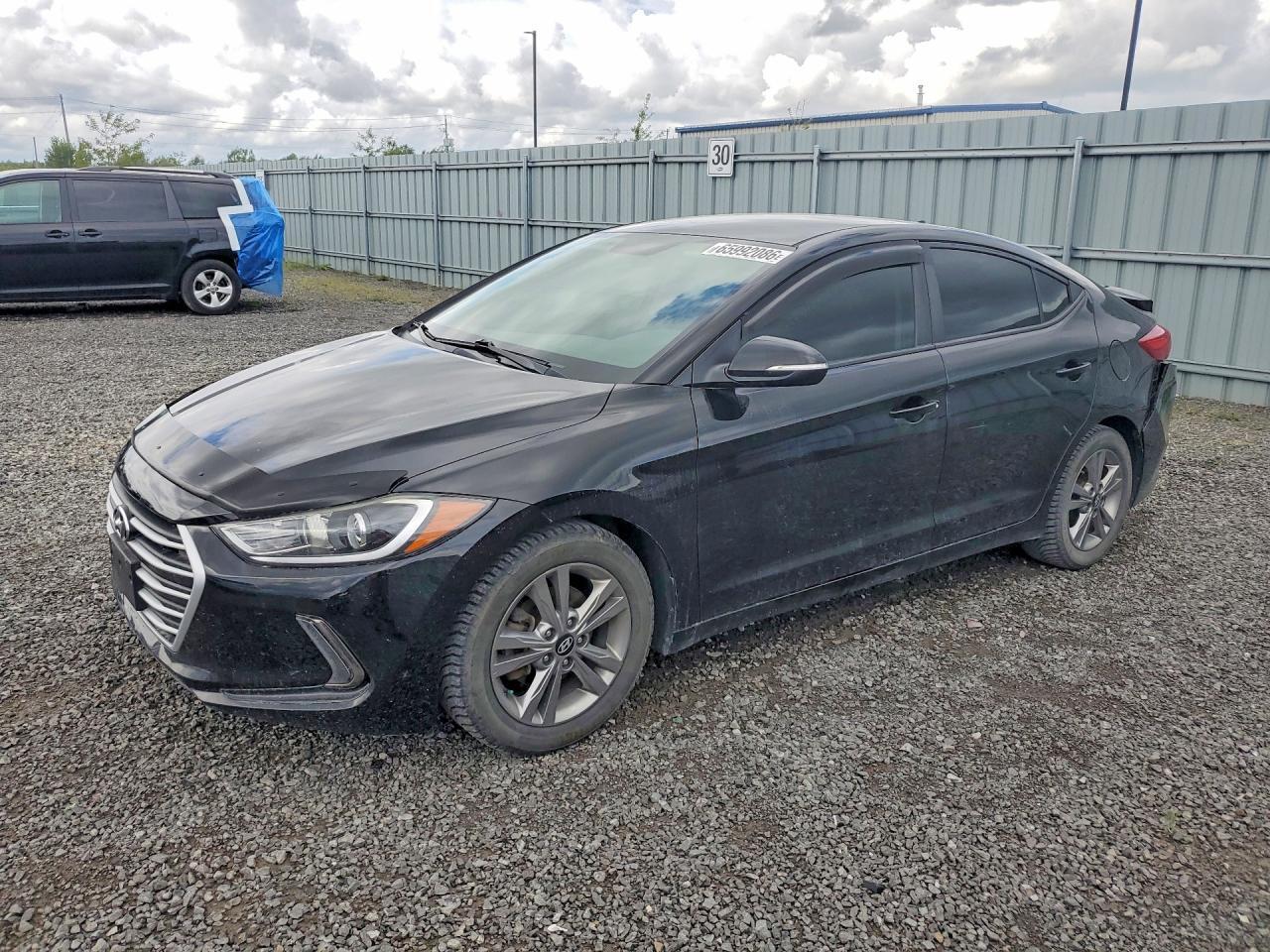 2017 HYUNDAI ELANTRA KMHD84LF8HU323617