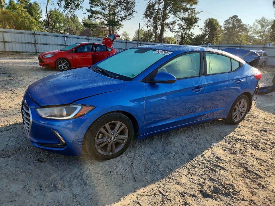 2017 HYUNDAI ELANTRA 5NPD84LF6HH047890