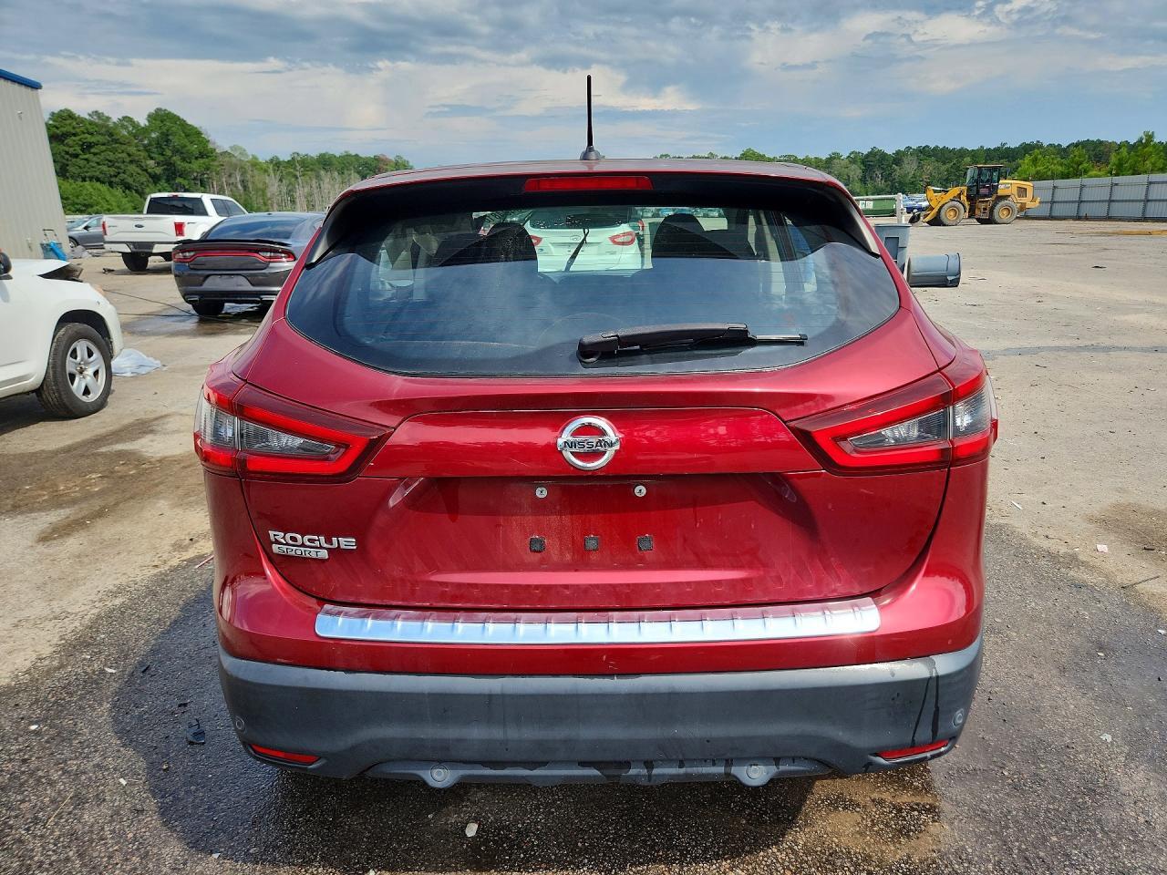 2020 NISSAN ROGUE SPORT S — Фото 6 из 13