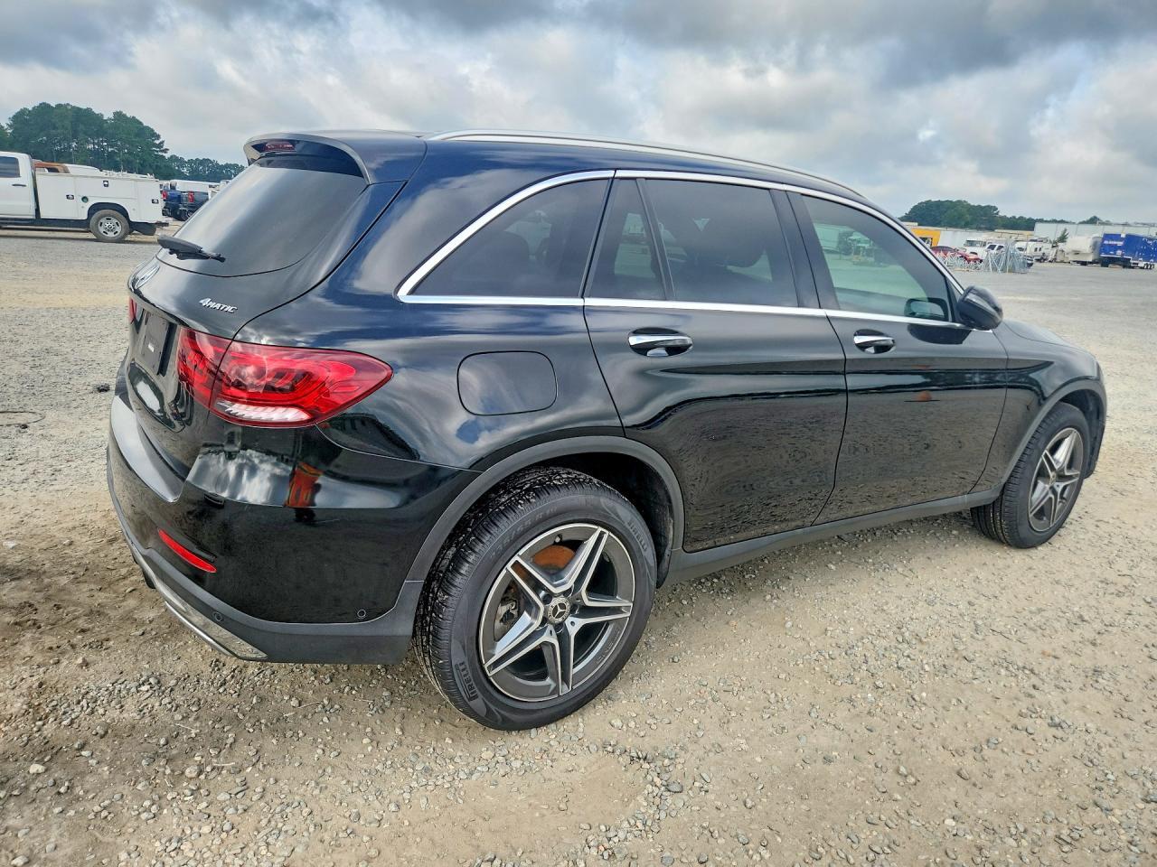2021 MERCEDES-BENZ GLC 300 4MATIC — Фото 3 из 13