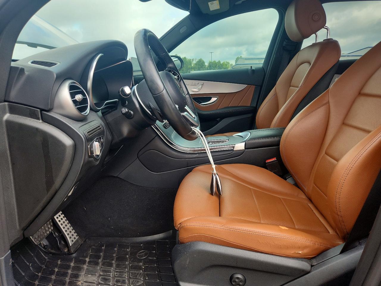 2021 MERCEDES-BENZ GLC 300 4MATIC — Фото 7 из 13