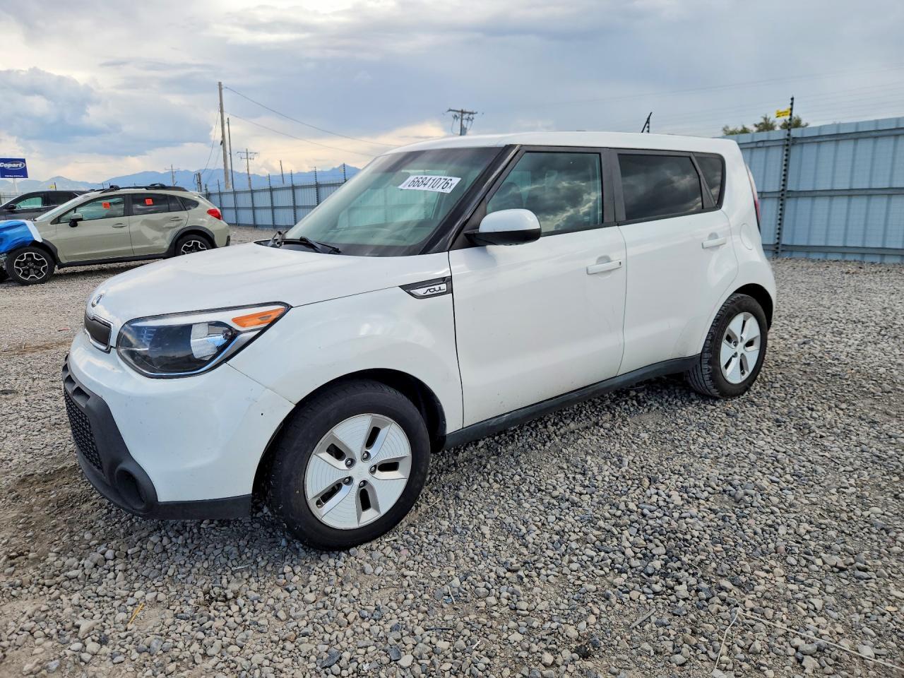 2015 KIA SOUL KNDJN2A27F7179462