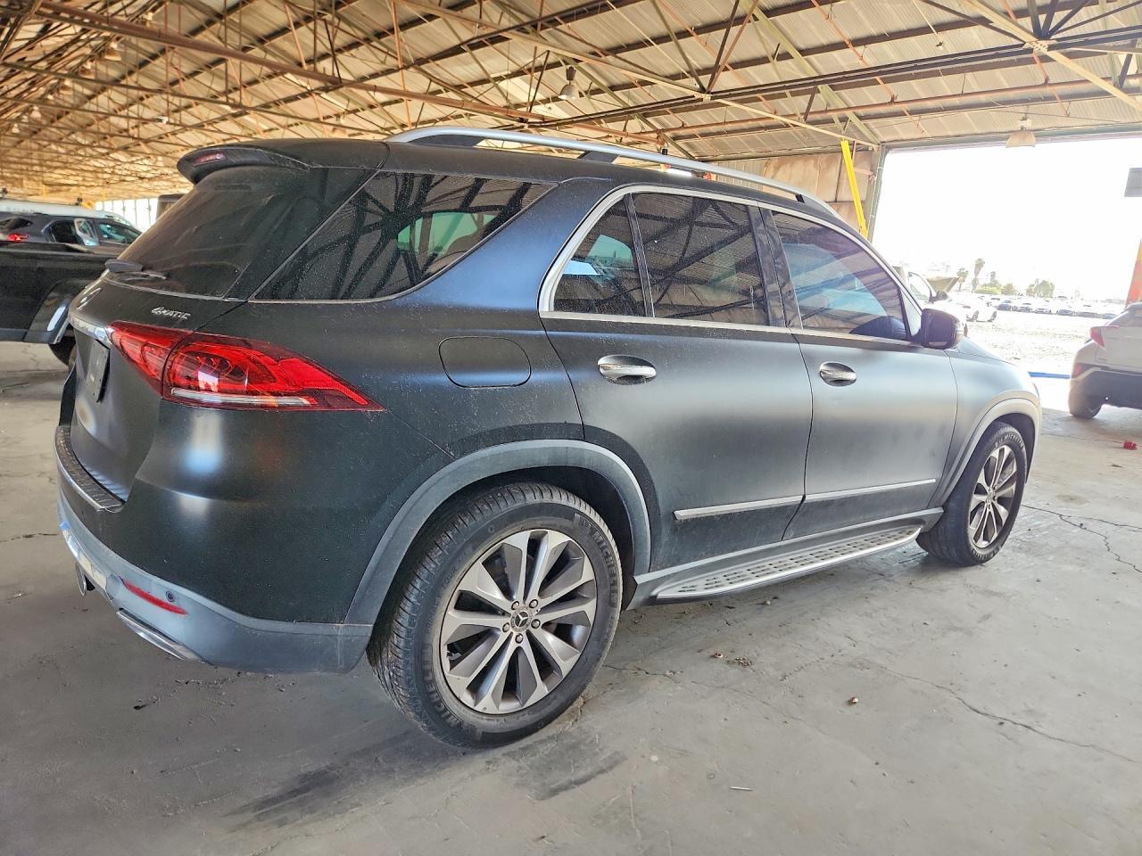 2020 MERCEDES-BENZ GLE 350 4MATIC — Фото 3 из 13