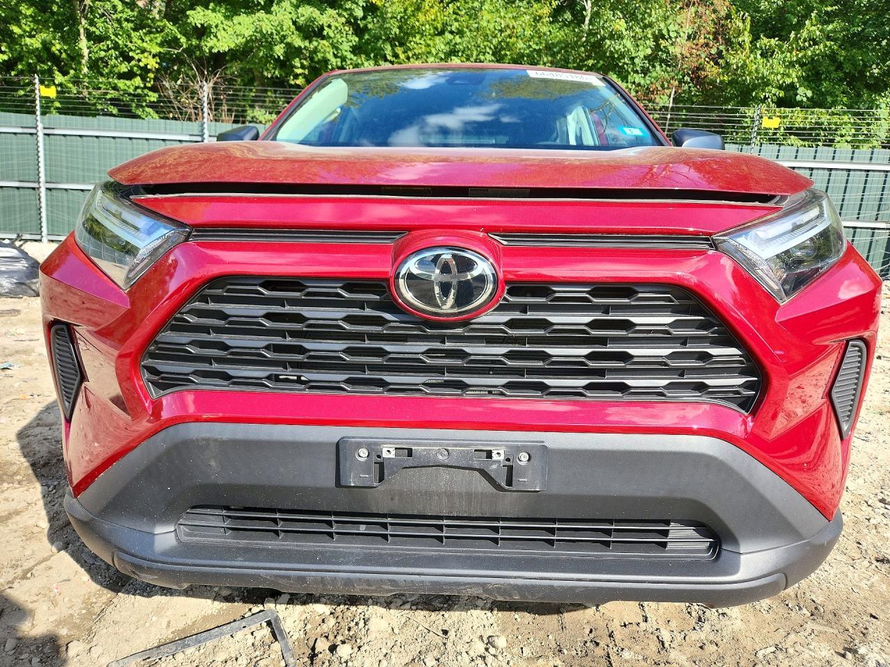 2024 TOYOTA RAV4 LE — Фото 5 из 13
