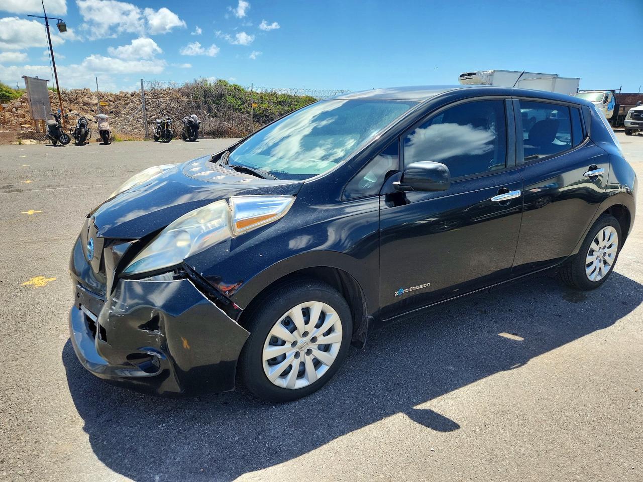 2014 NISSAN LEAF S