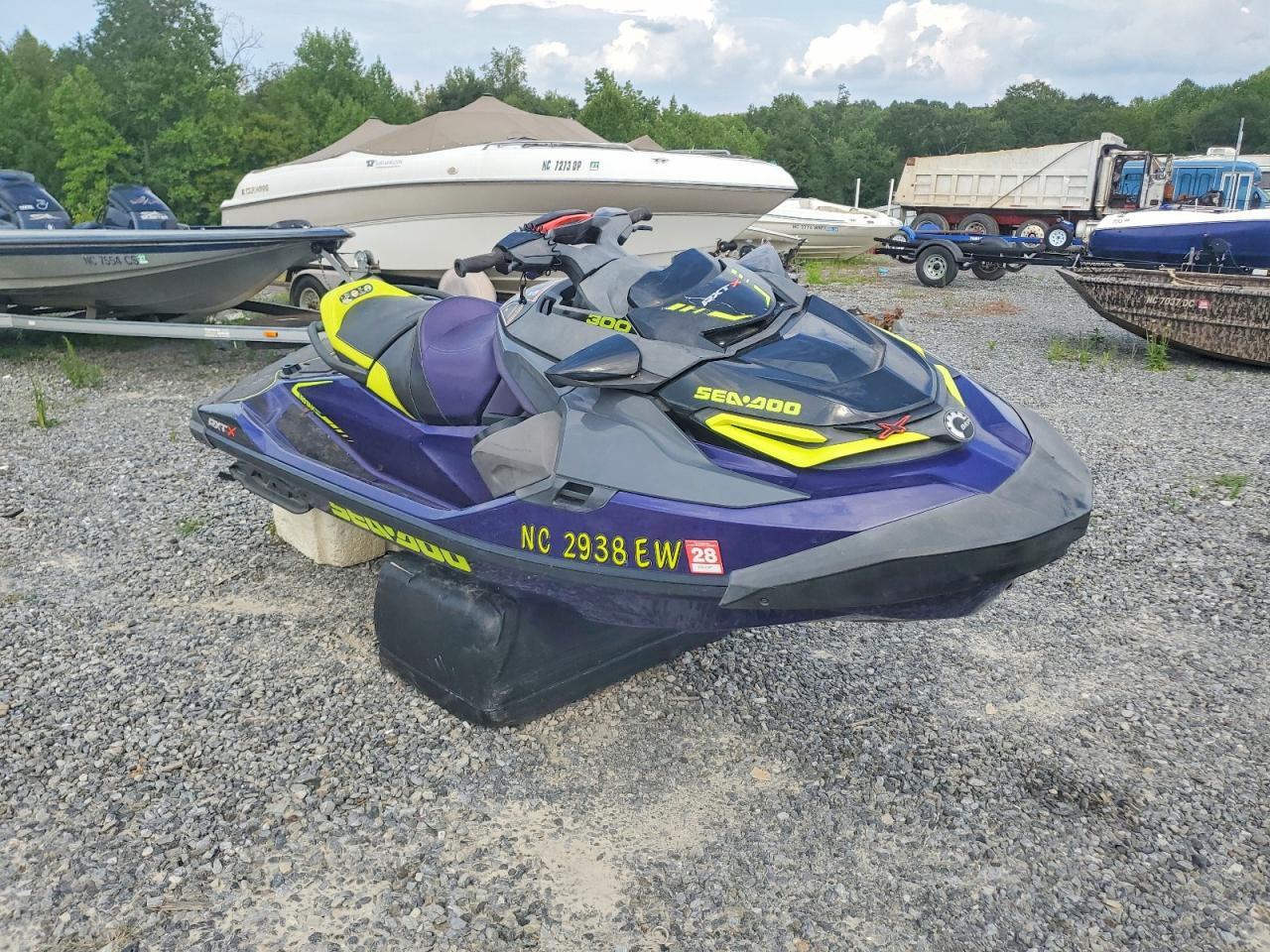 2021 SEA DOO RTX-X YDVA2771G121