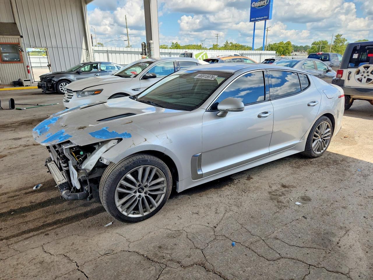 2018 KIA STINGER KNAE15LA3J6031324