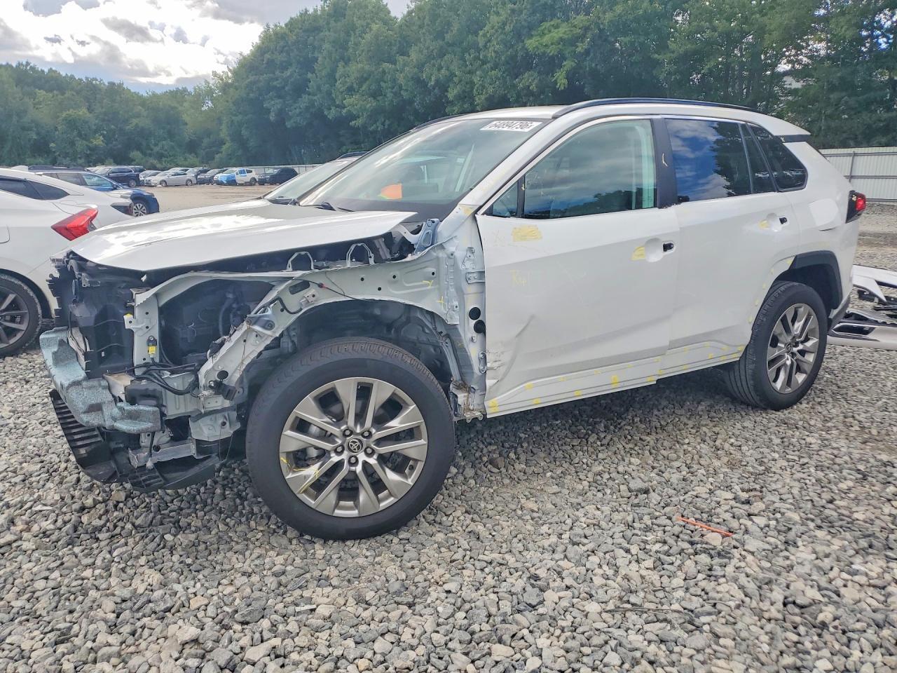 2025 TOYOTA RAV4 2T3A1RFV9SW529812