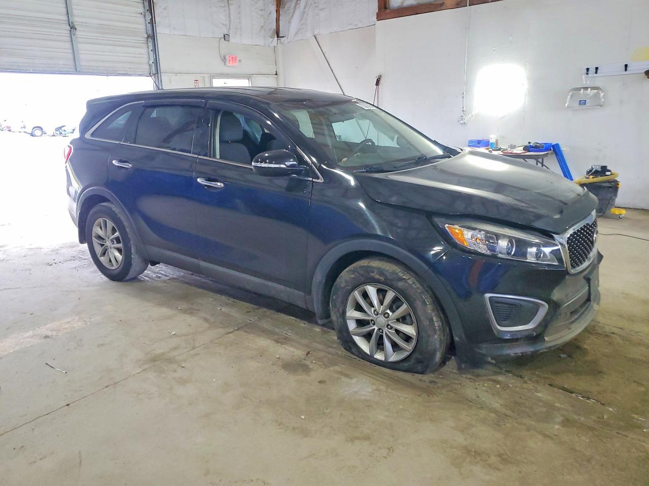 5XYPG4A38HG229736 2017 KIA SORENTO photo no. 4