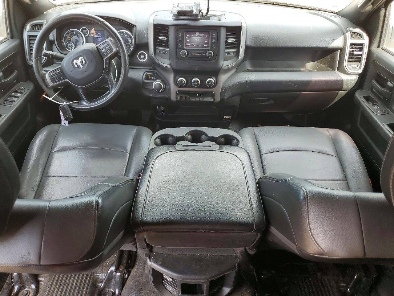 2022 RAM 2500 TRADESMAN — Фото 8 из 12