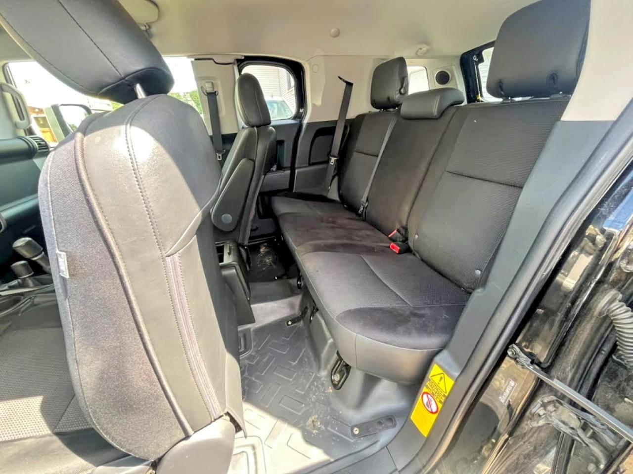 JTEBU4BF5EK181058 2014 TOYOTA FJ CRUISER photo no. 8