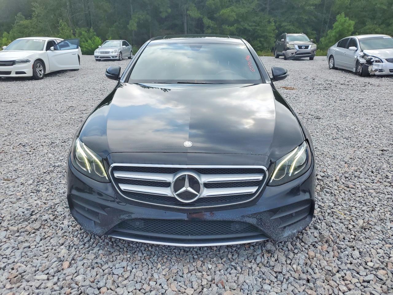 2017 MERCEDES-BENZ E 300 4MATIC — Фото 5 из 12