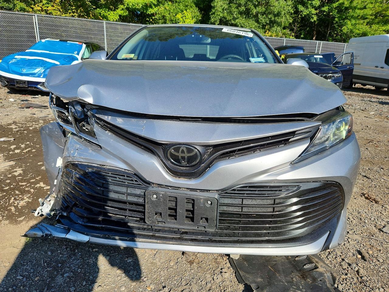 2020 TOYOTA CAMRY LE — Фото 5 из 12
