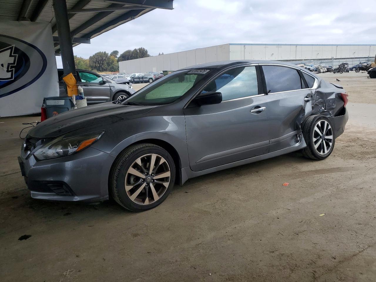 2017 NISSAN ALTIMA 1N4AL3AP1HC113982
