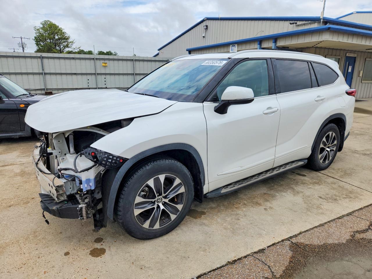 2022 TOYOTA HIGHLANDER 5TDGZRAH3NS123521