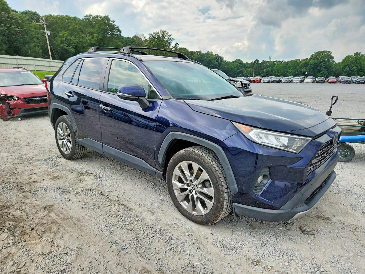2020 TOYOTA RAV4 LIMITED — Фото 4 из 13