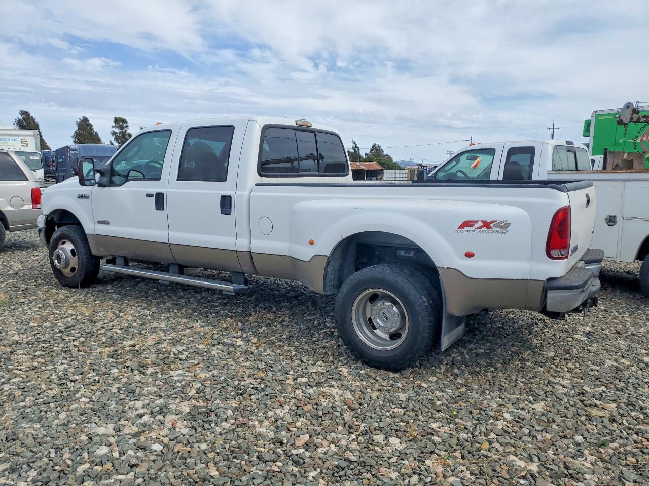 1FTWW33P57EA27677 2007 FORD F350 photo no. 2