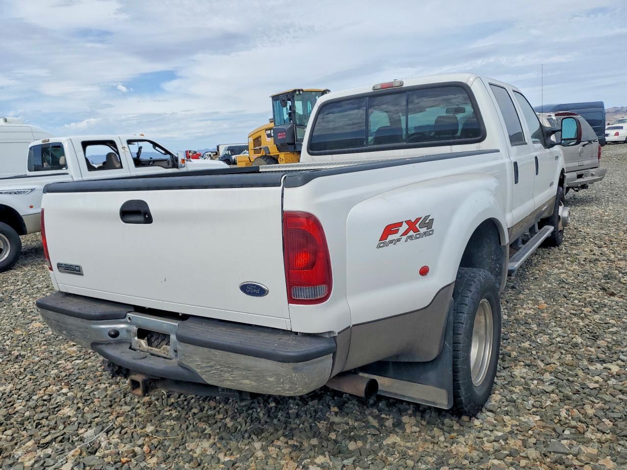 1FTWW33P57EA27677 2007 FORD F350 photo no. 3