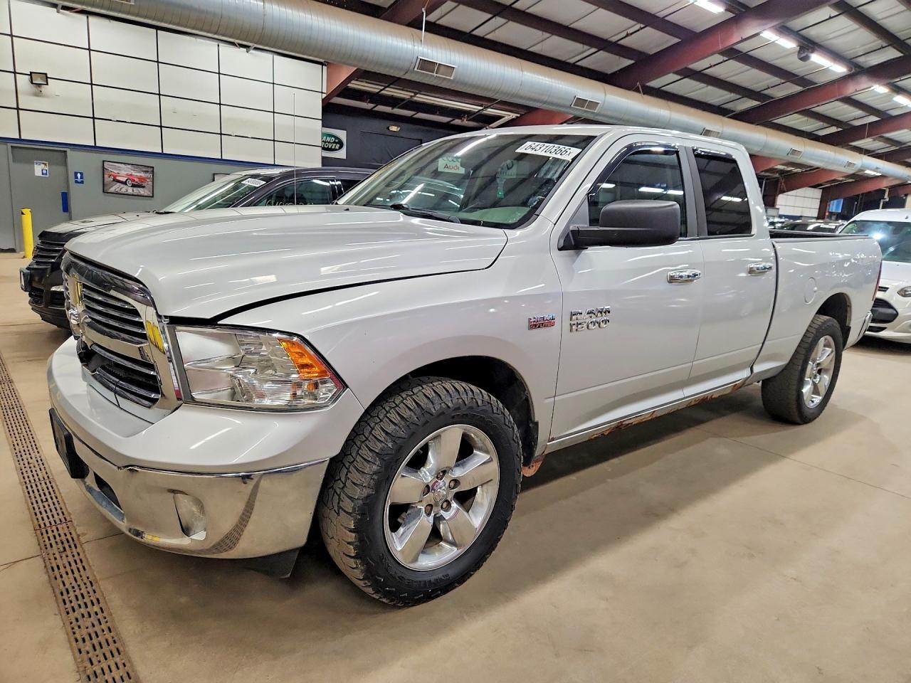 2016 RAM 1500 1C6RR7GTXGS245528