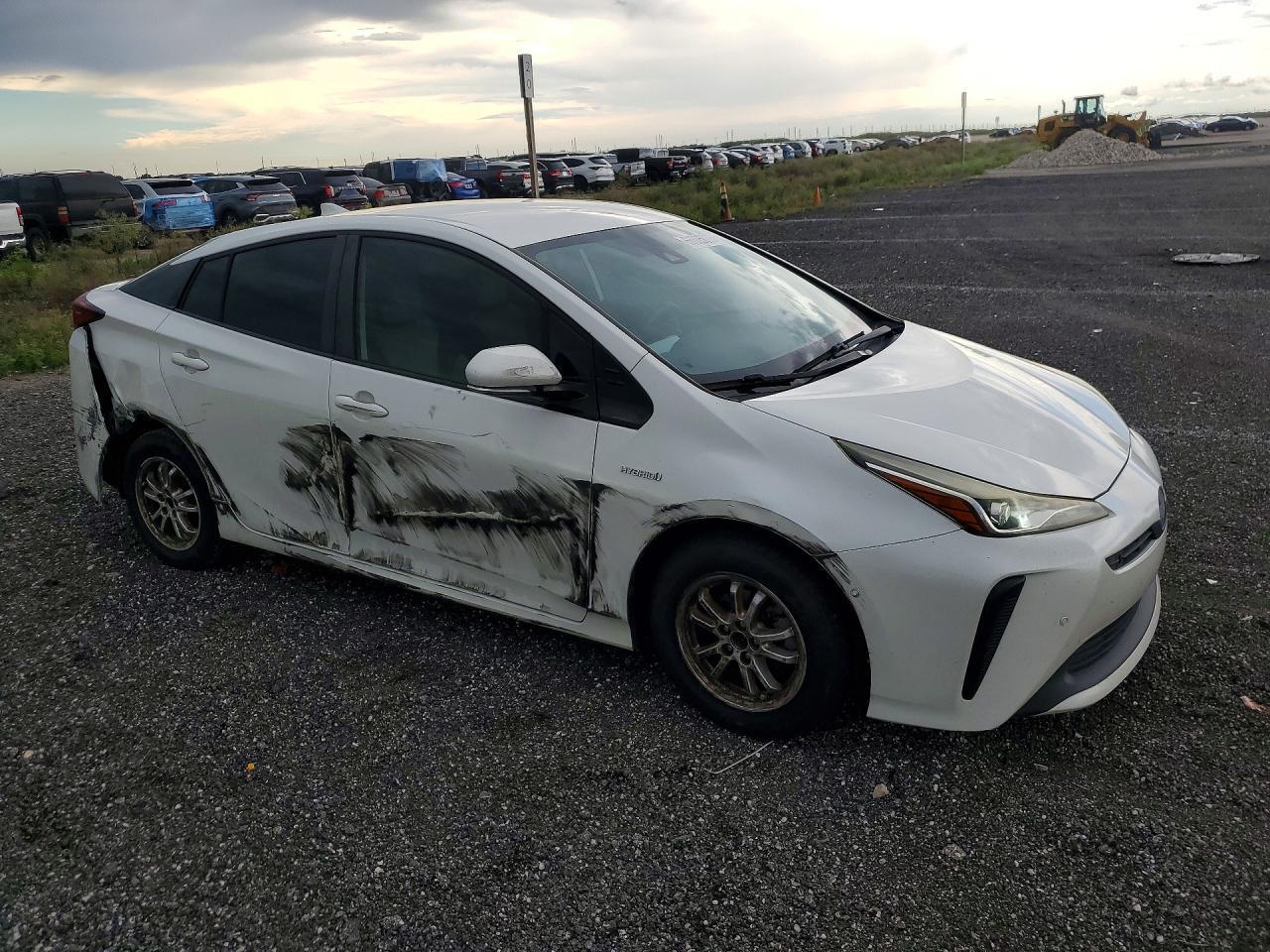 JTDKARFU6K3086047 2019 TOYOTA PRIUS photo no. 4