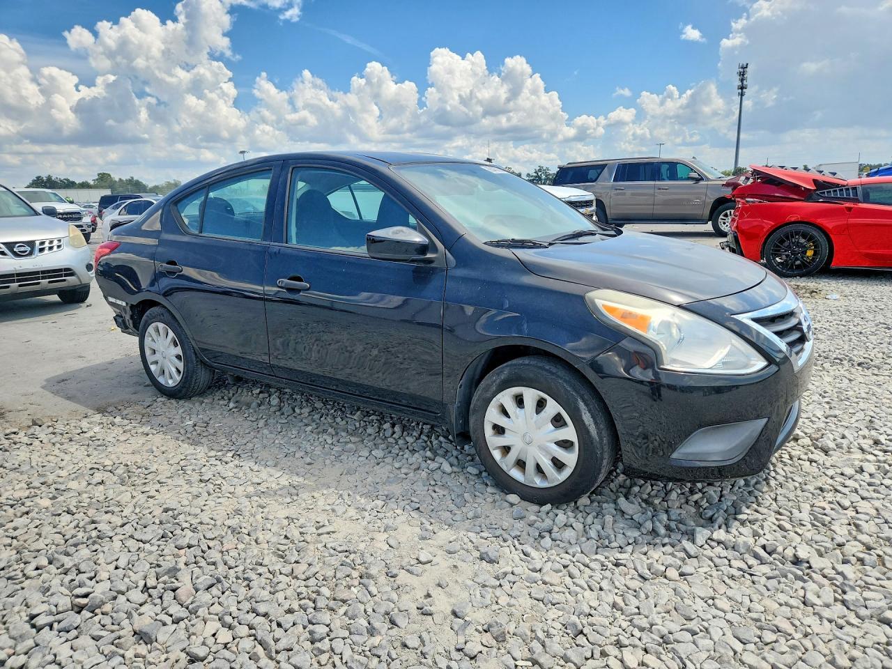 3N1CN7AP3HL828841 2017 NISSAN VERSA photo no. 4