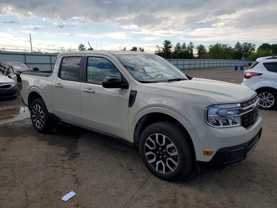 2024 FORD MAVERICK LARIAT — Фото 4 из 13