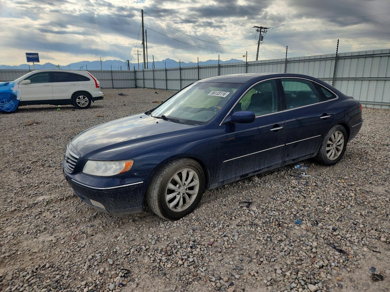 2007 HYUNDAI AZERA KMHFC46F37A185570