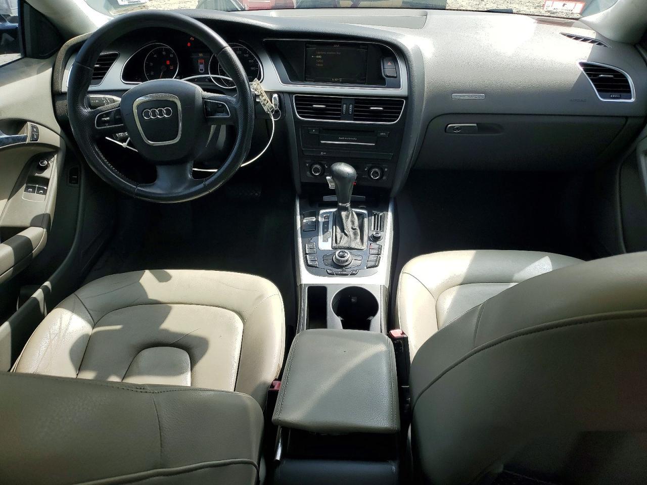 WAULFAFR9BA032348 2011 AUDI A5 photo no. 8