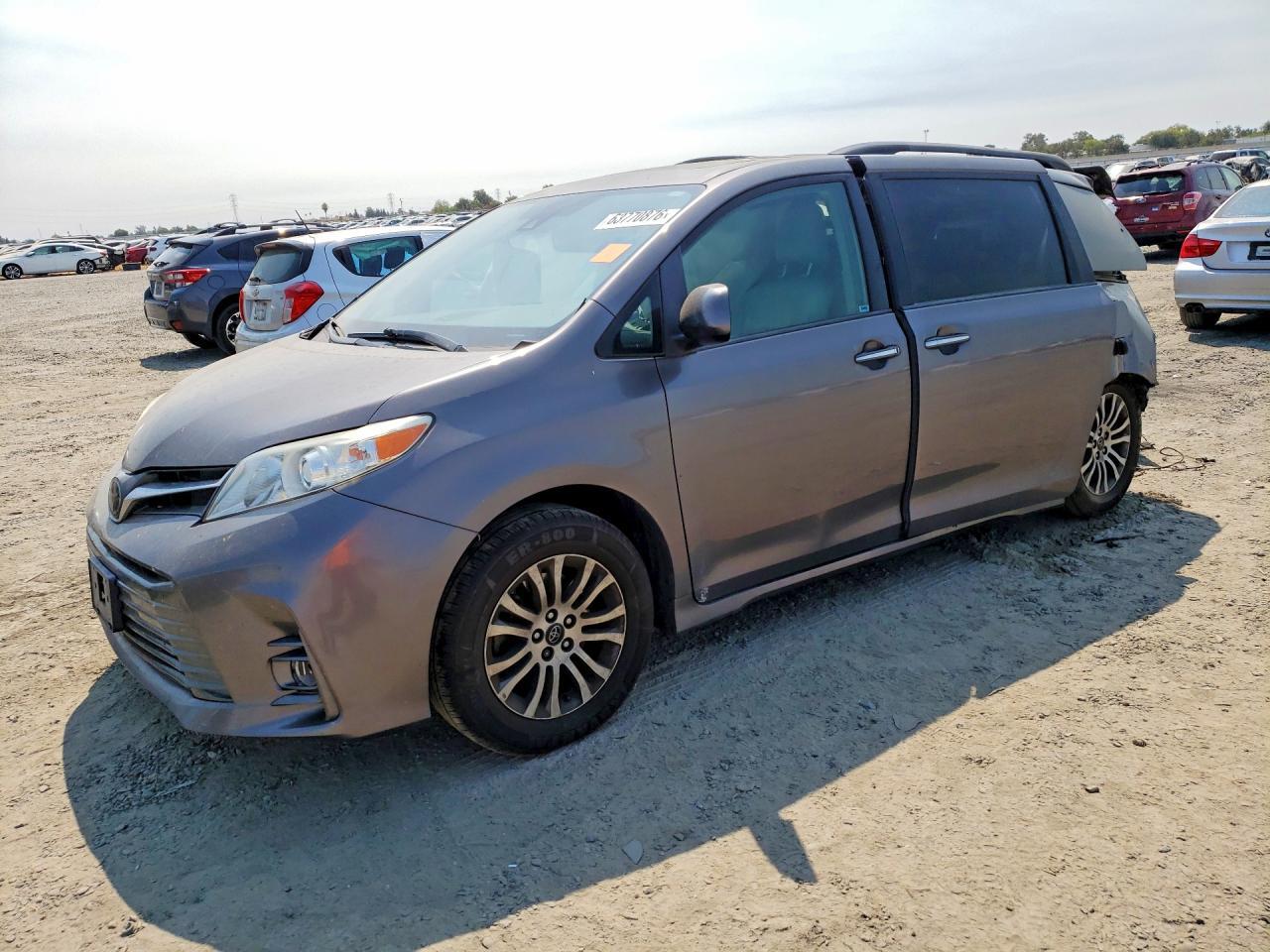 2019 TOYOTA SIENNA 5TDYZ3DC4KS973235